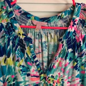 Lilly Pulitzer Tops - EUC super cute Lilly Pulitzer Essie top XL Lilly Pulitzer Tops - EUC super cute Lilly Pulitzer Essie top XL